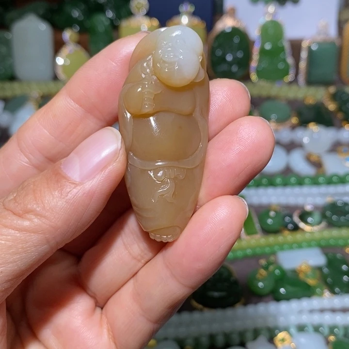 和田玉（糖玉）未镶嵌颈饰