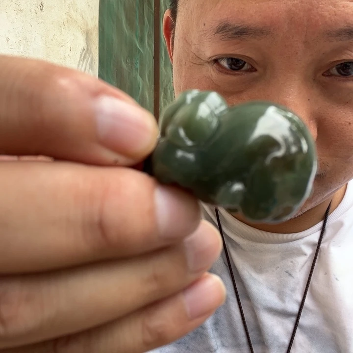 未镶嵌和田玉摆件