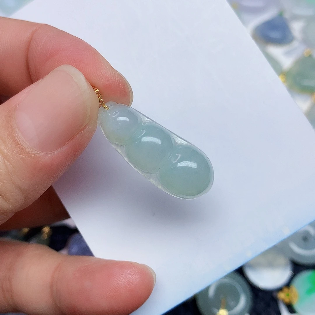 翡翠18K金镶嵌颈饰3456679