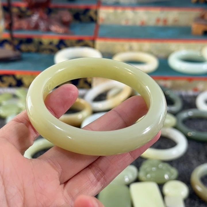 *****和田玉（糖玉）未镶嵌手链