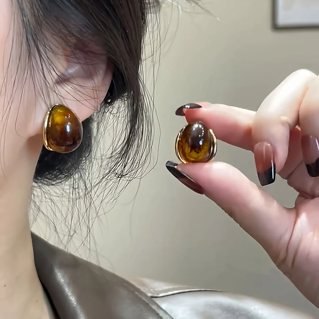 铜合金耳饰 美拉德水滴耳扣女秋独特复古高级感轻奢耳环气质耳饰