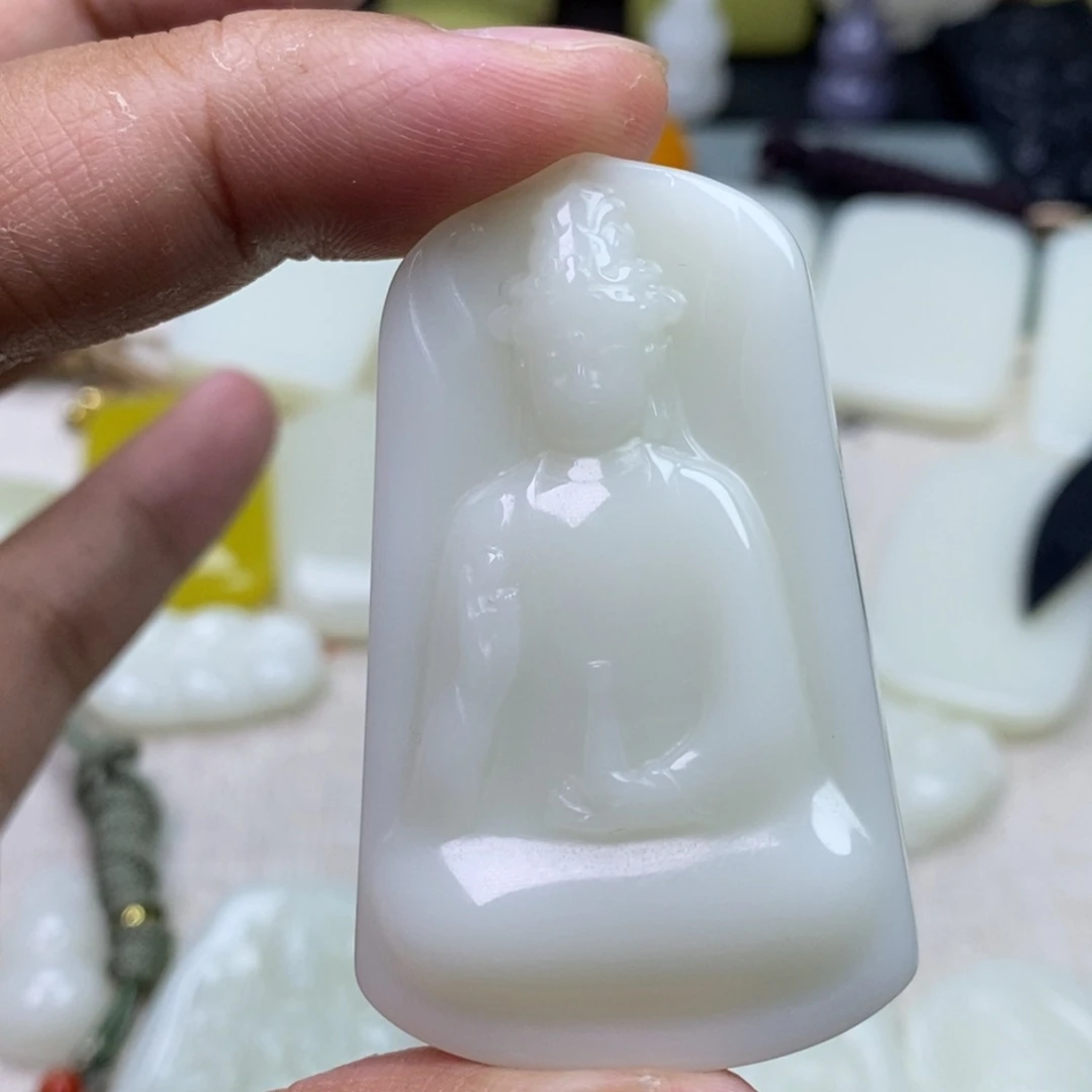 和田玉未镶嵌颈饰