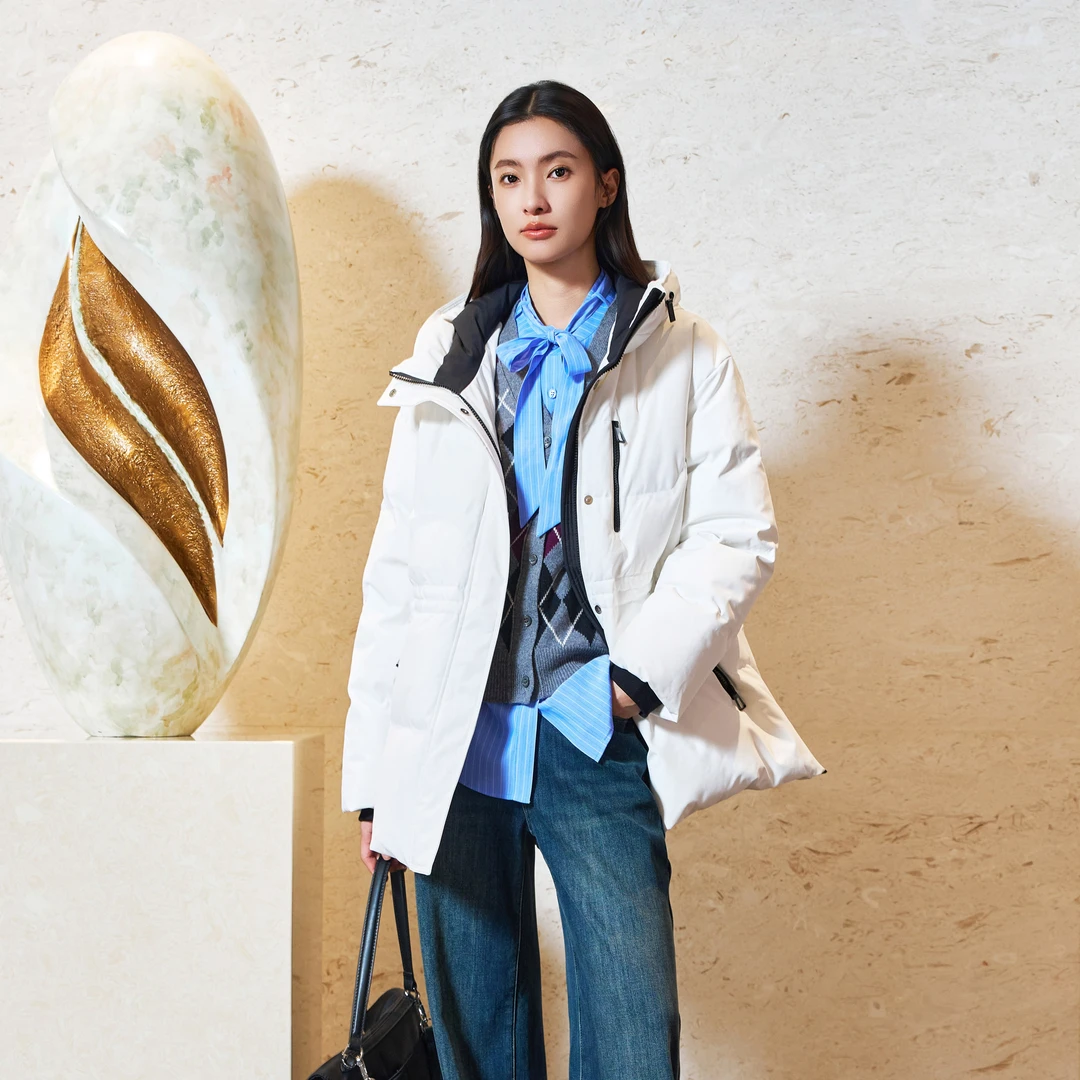 俪研【LIVELY・YAN】43374短款三防面料高克重休闲户外时尚冬季