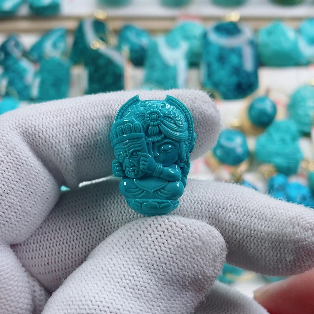 绿松石未镶嵌颈饰