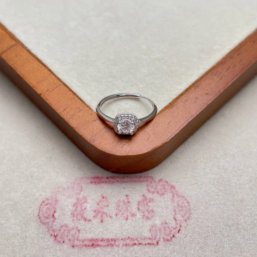 925银戒指 莫桑方糖戒指【50分】D1605 MD