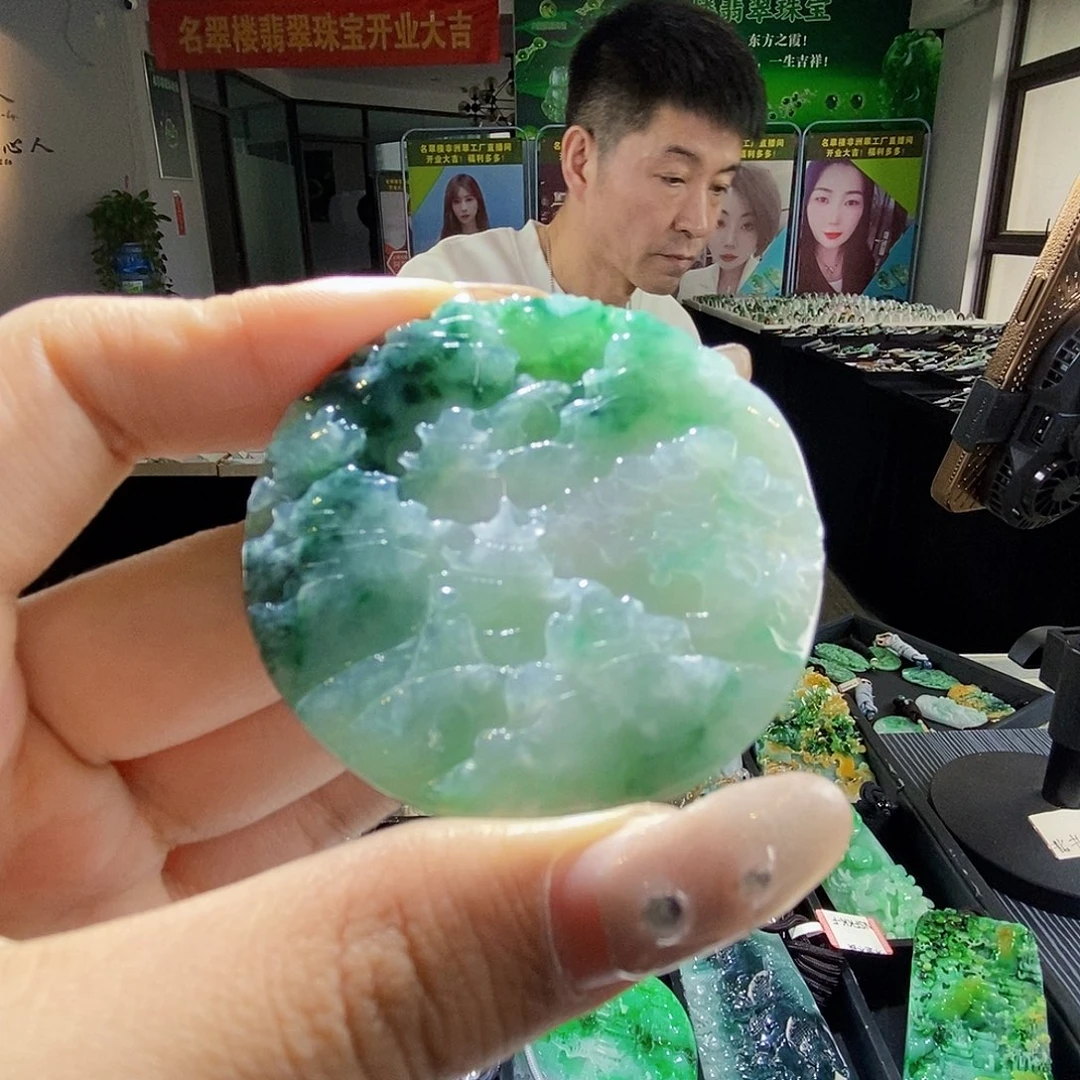 颈饰未镶嵌翡翠翡翠