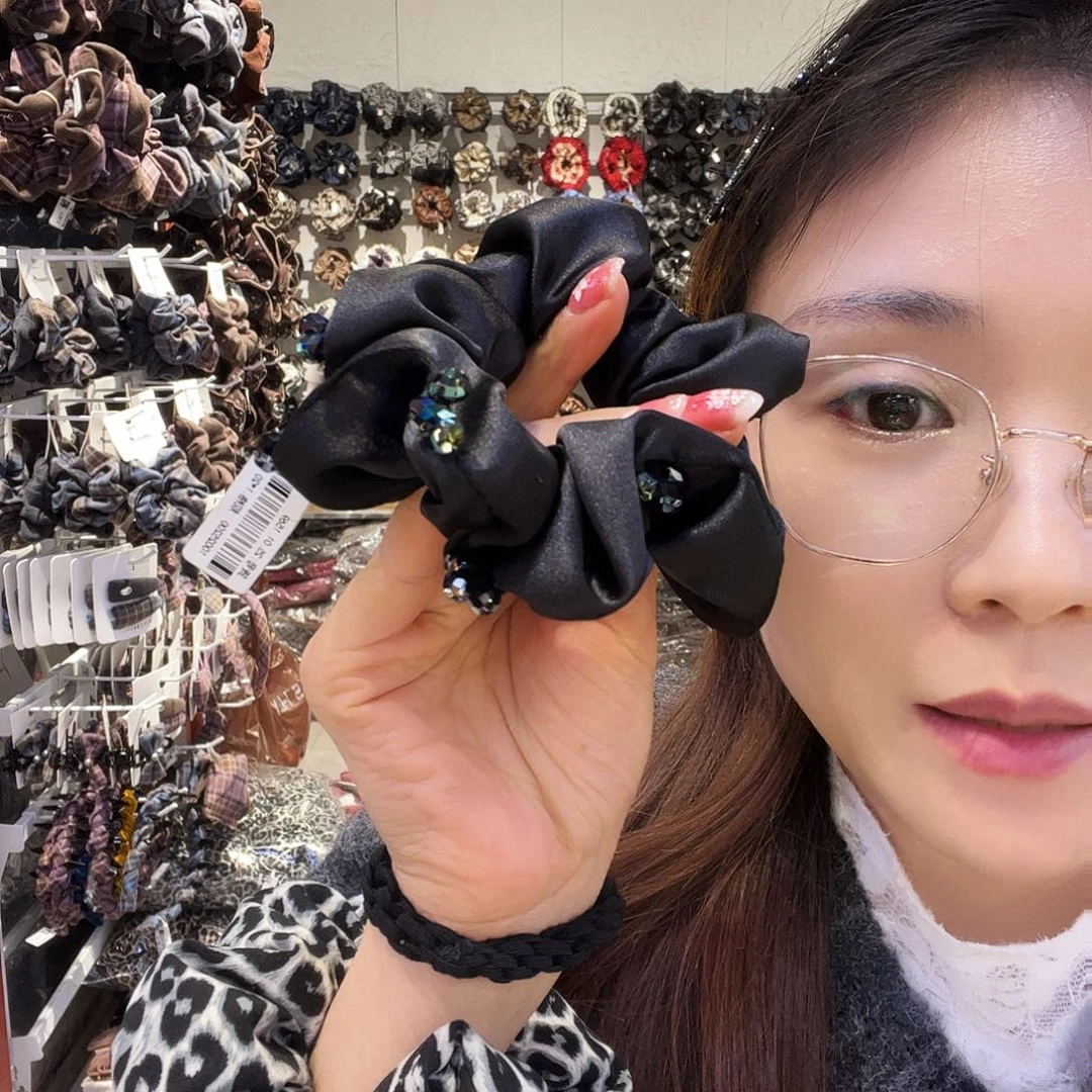 布艺非金属高亮珠珠肠