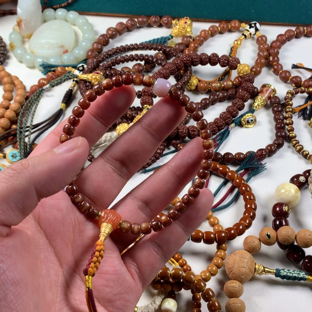 吊坠星月菩提。。。。。。。。。。