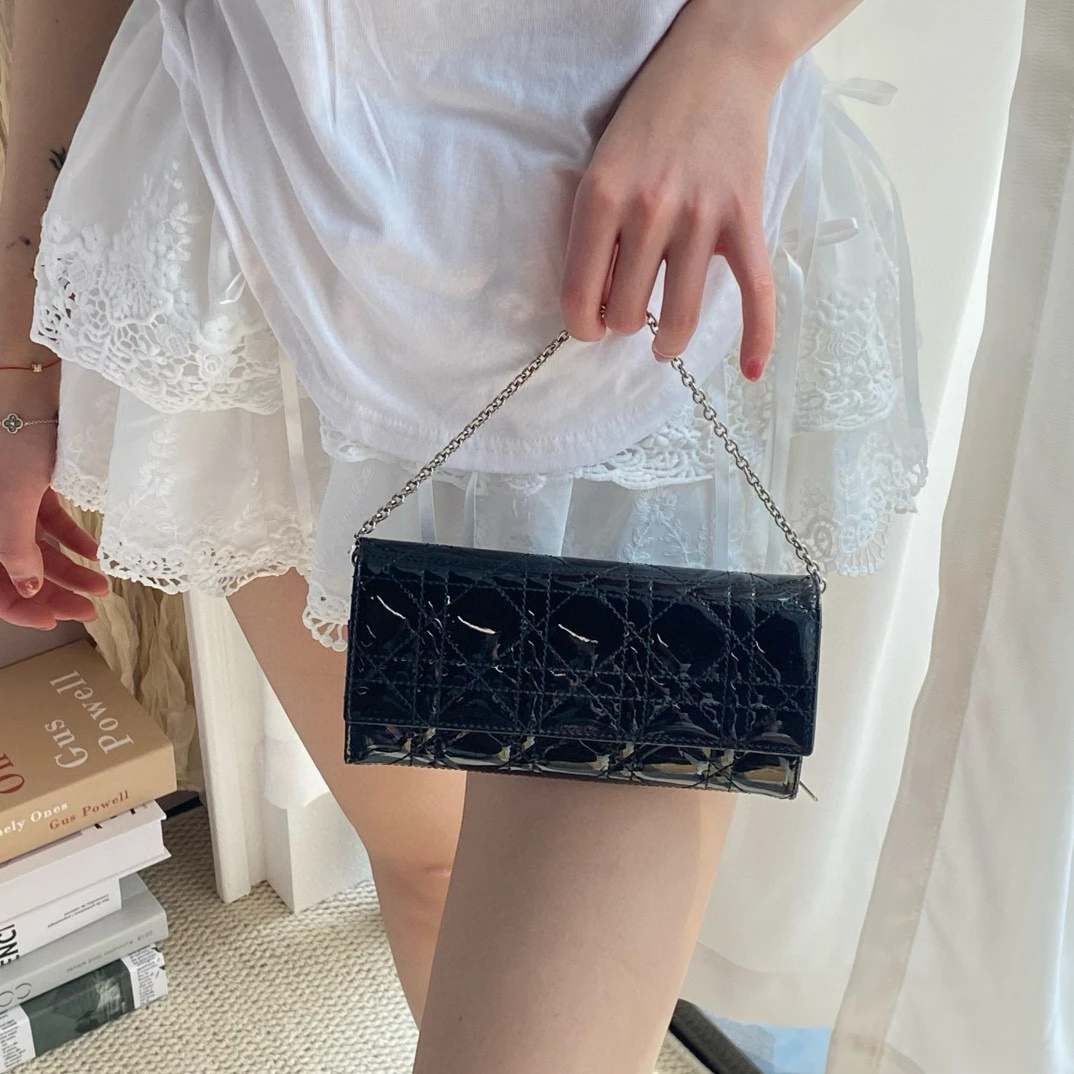 95新 DIOR/迪奥 dior黑色漆皮woc手提包