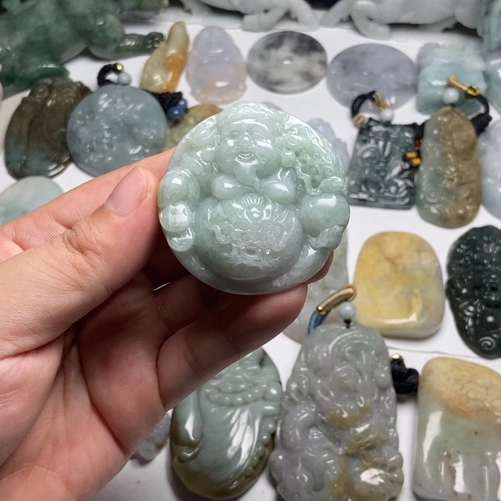 翡翠未镶嵌颈饰财爷30