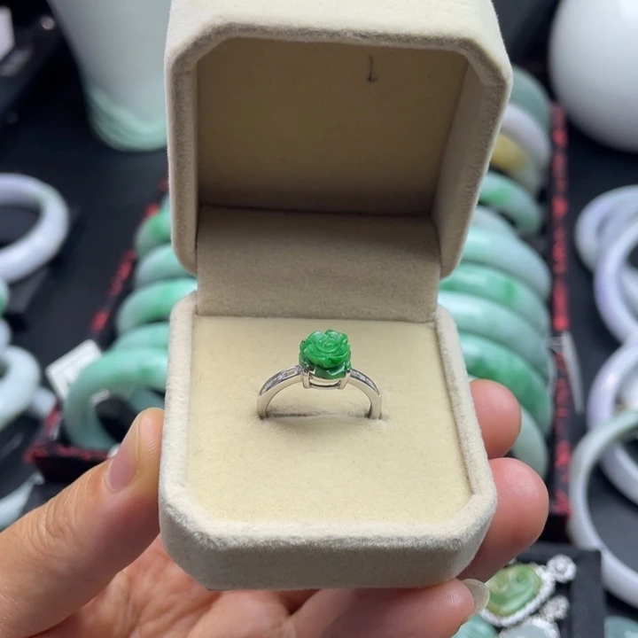 翡翠银S925镶嵌戒指翡翠戒指福利