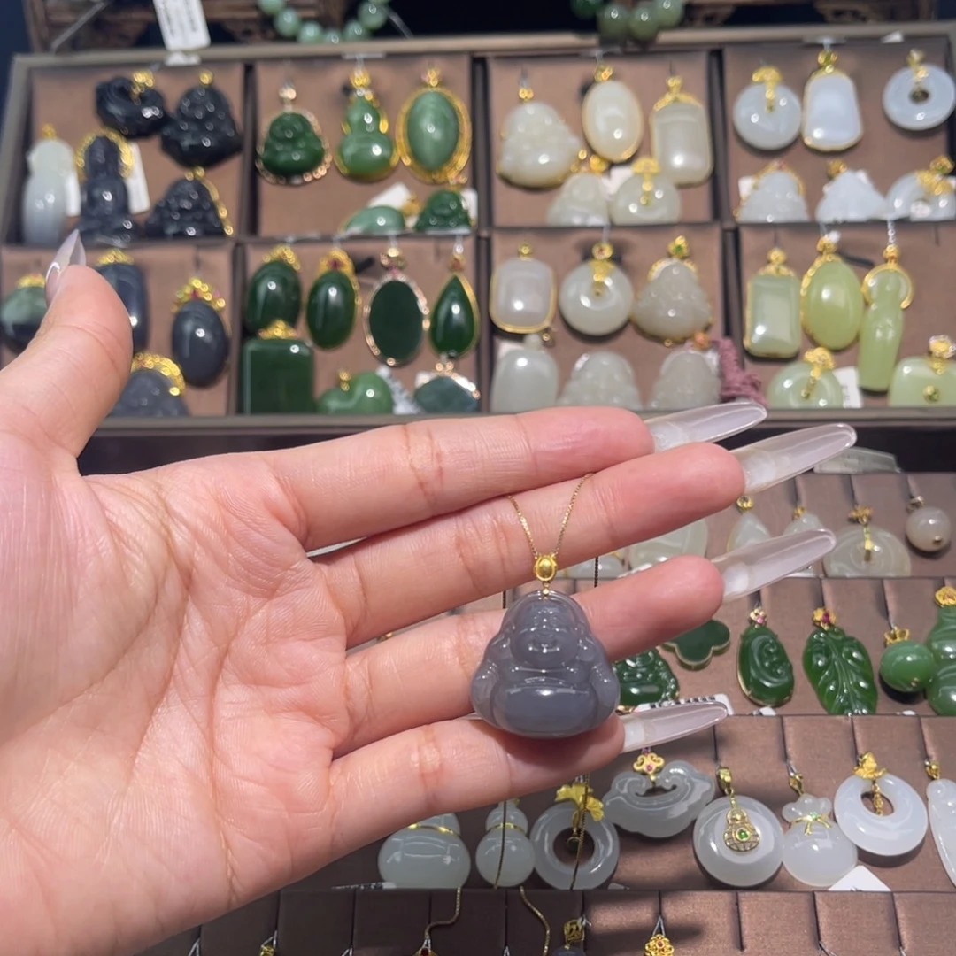 和田玉18K金镶嵌吊坠(赠链)