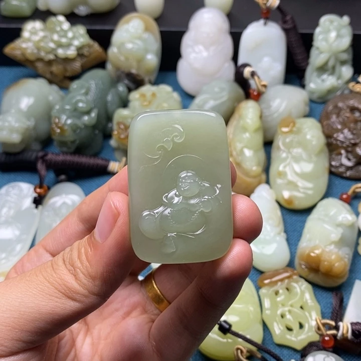 和田玉未镶嵌挂件