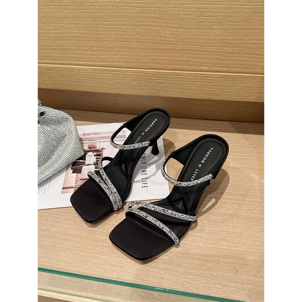 美丽温柔优雅的细跟凉鞋女性夏季新款莱茵石仙女风格与裙子高跟鞋