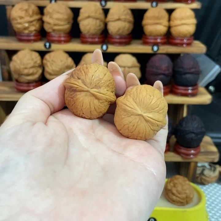 文玩核桃把件30尺晶玉5