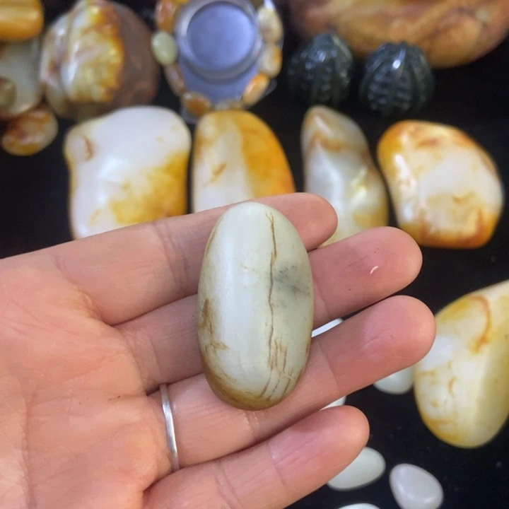 和田玉（糖玉）未镶嵌挂件