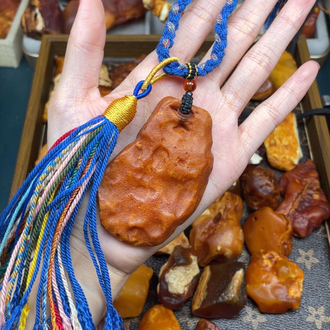 琥珀未镶嵌珠宝奇石