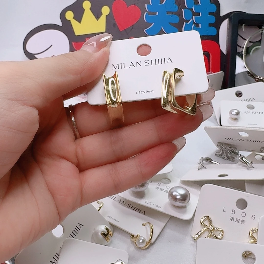 非金属琉璃合金耳钉