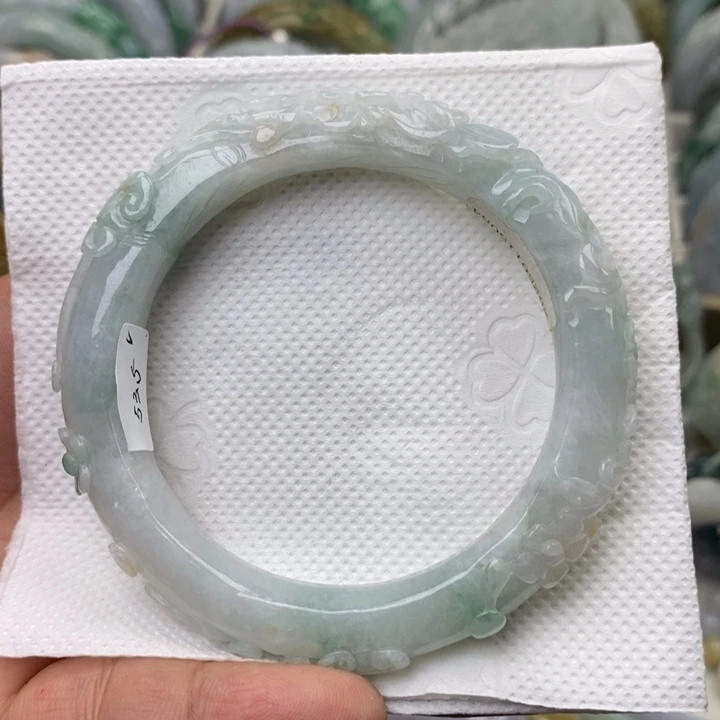 翡翠未镶嵌手镯53.5圈
