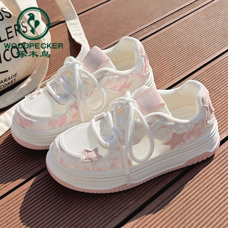 啄木鸟小白鞋女夏季透气网面鞋2025新款百搭配裙子的厚底运动板鞋
