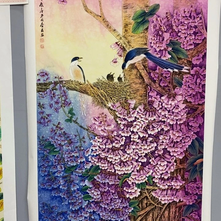 手绘作品等多种形式进行