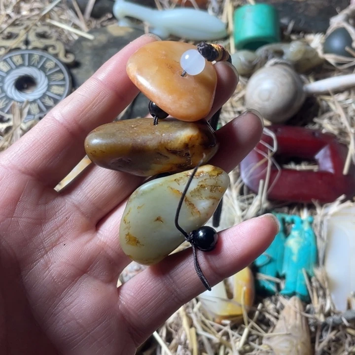 和田玉未镶嵌吊坠(不含链)