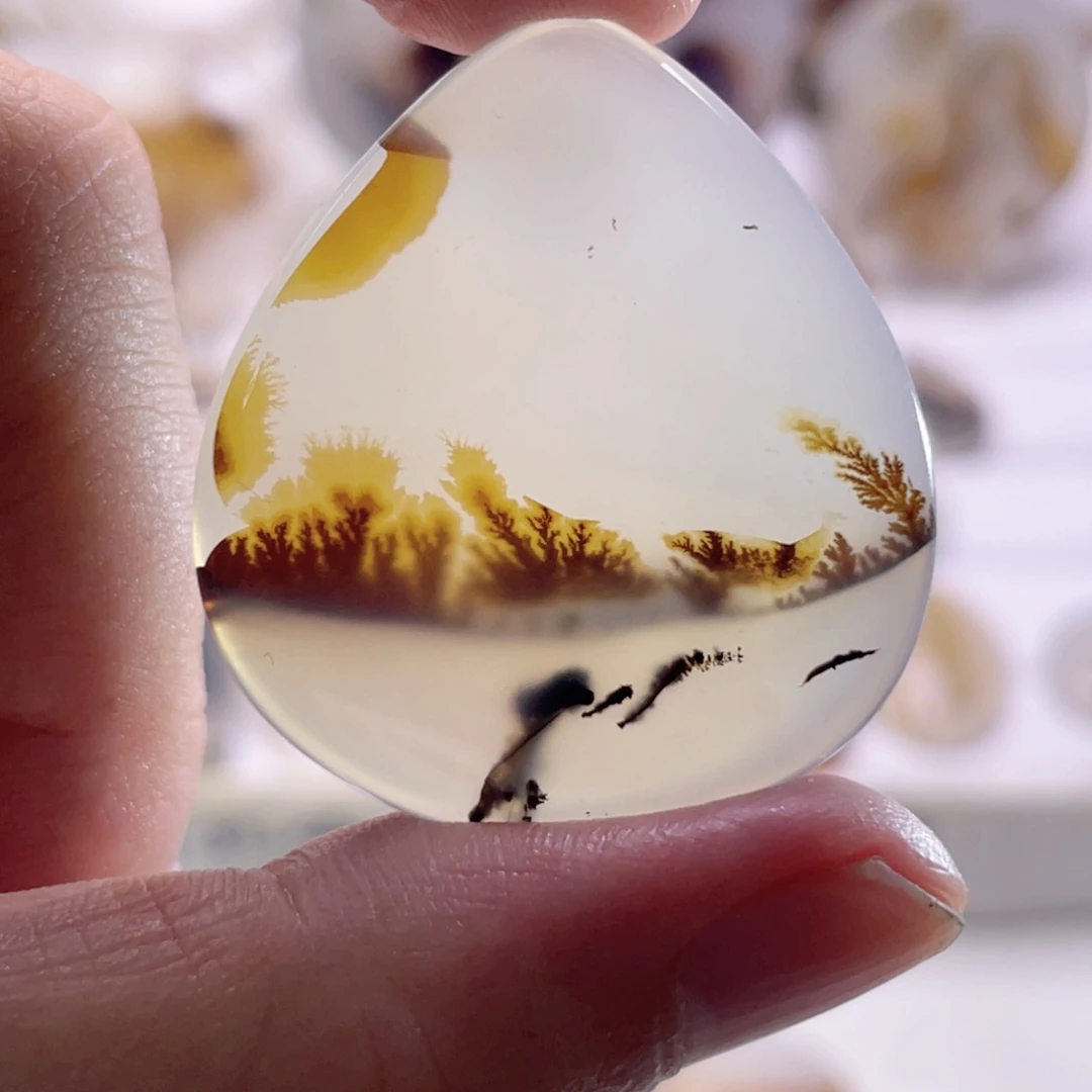 玛瑙/玉髓未镶嵌珠宝奇石