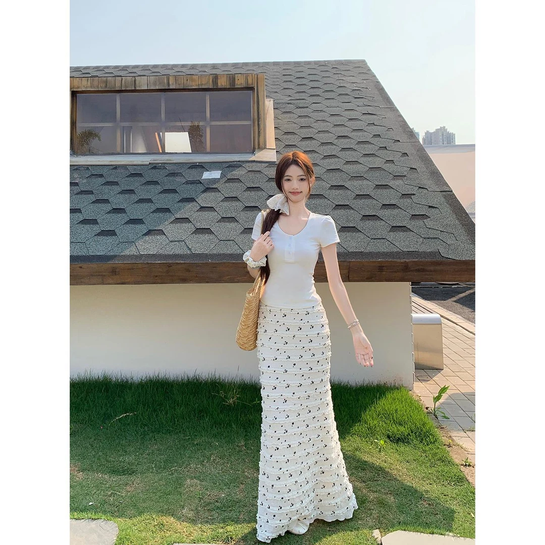 甜美度假正肩T恤衫木耳边蕾丝蛋糕鱼尾半身裙2025夏季新款套装女