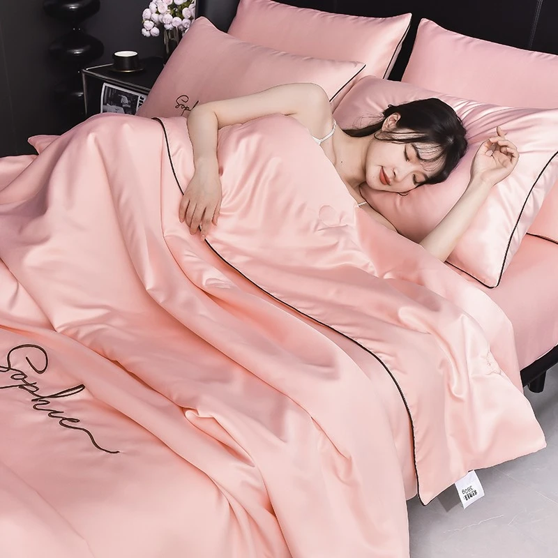 冰丝空调被夏凉被四件套薄款被子纯色夏被可水洗凉感单双人芯