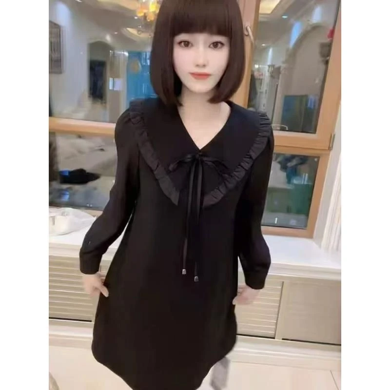 2025秋季新款连衣裙韩版宽松显瘦娃娃领女中长款网红时尚打底裙