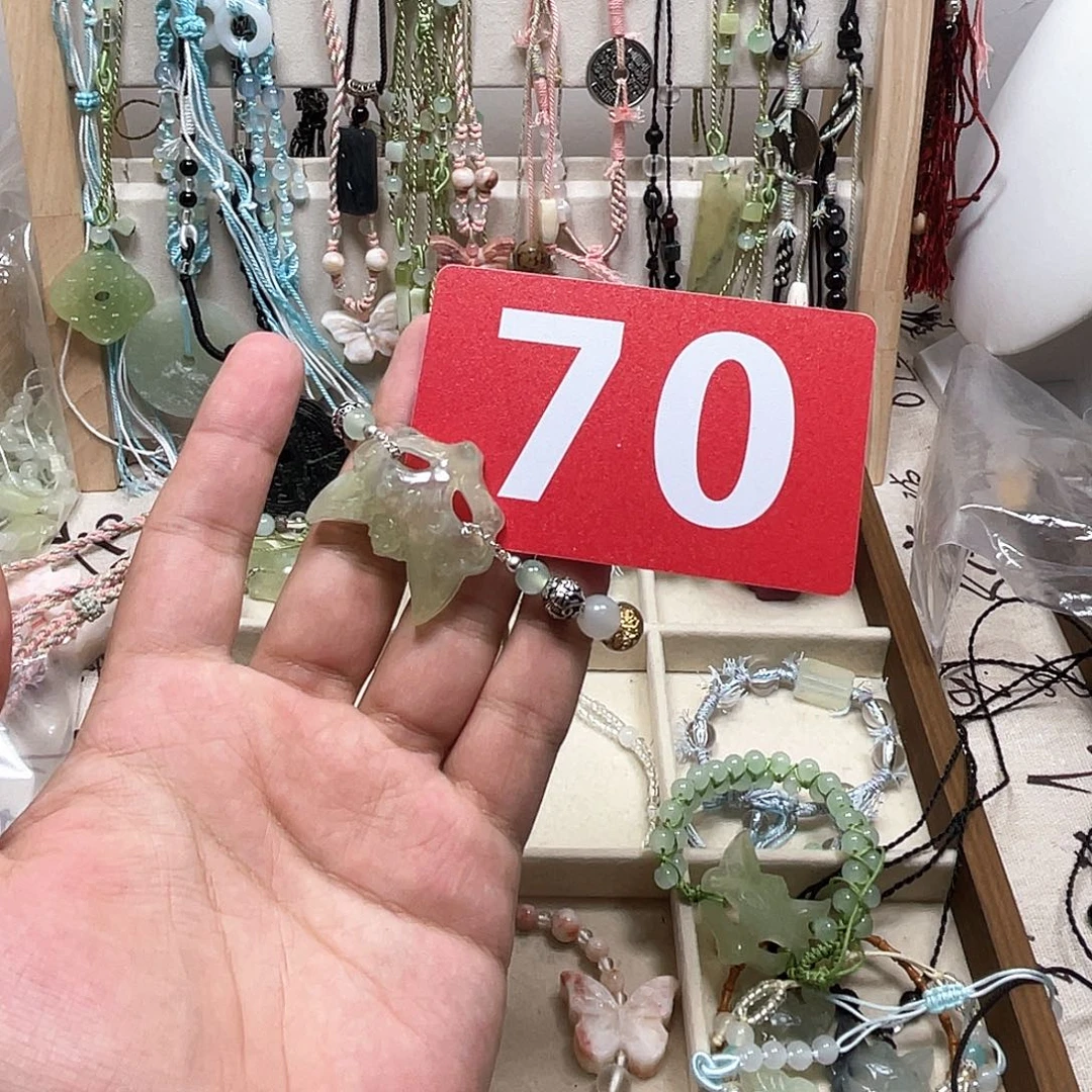 奶***芙蛇纹石玉合金颈饰