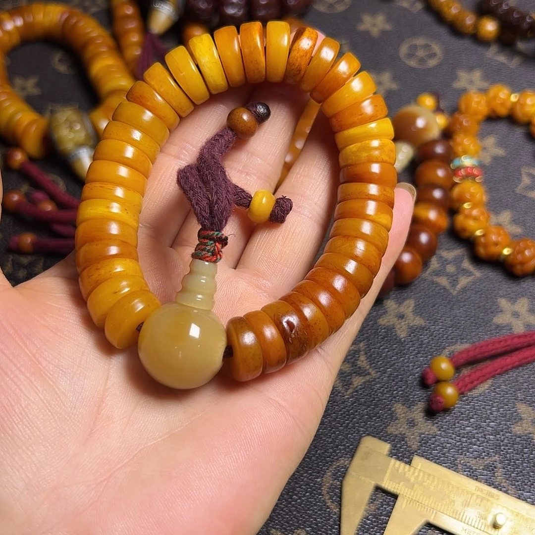 香榧木藏区手串牛骨