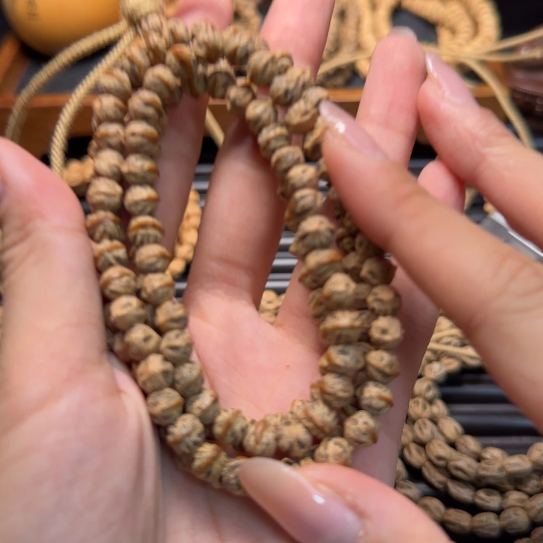 胡***斌吊坠柏香籽/百香籽