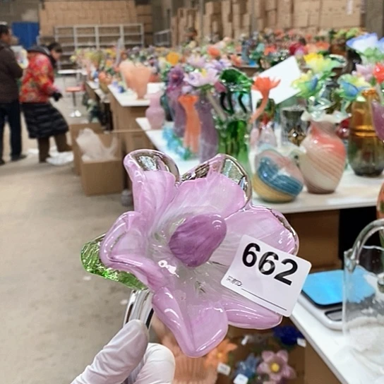 琉璃花瓶高58厘米宽9厘米