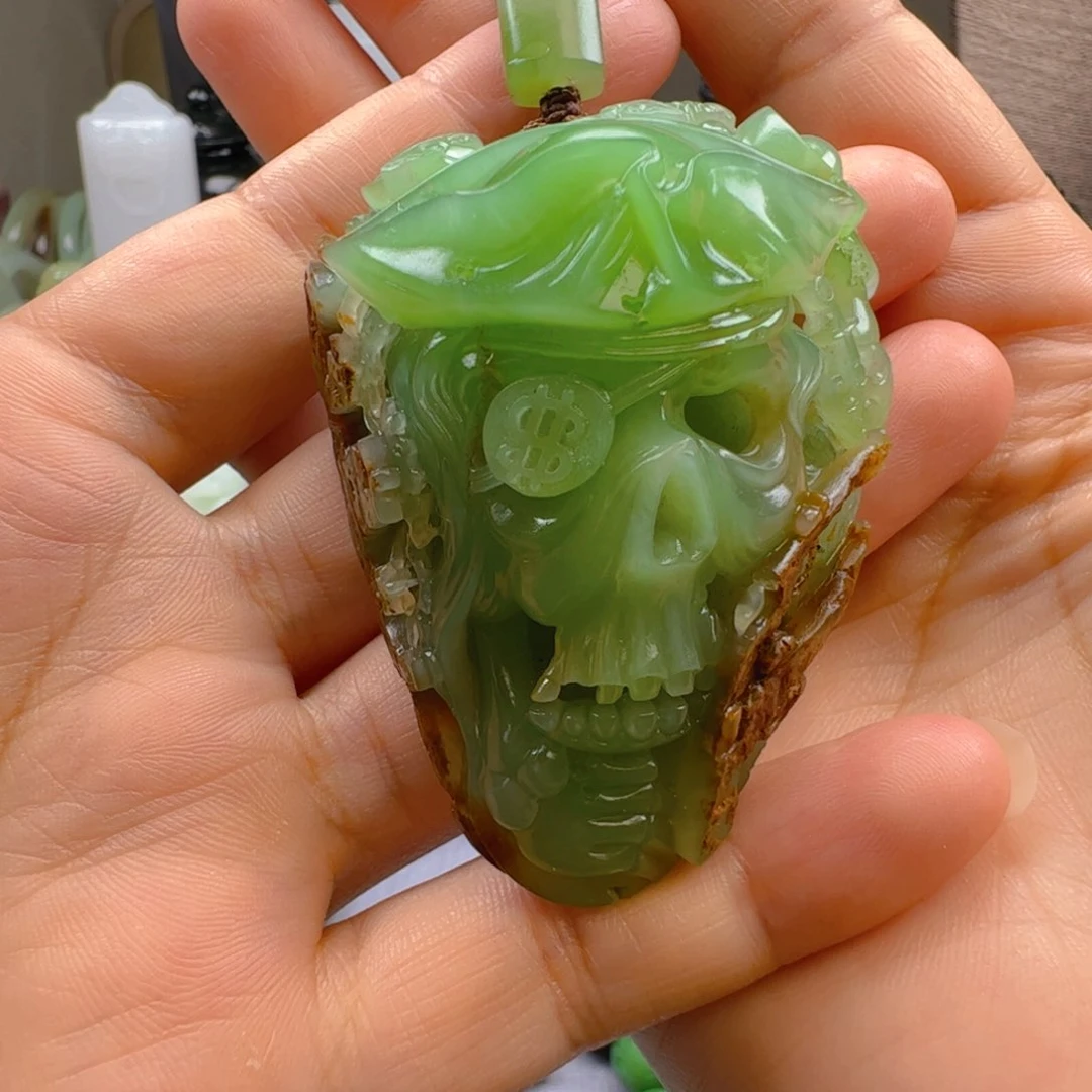 和田玉未镶嵌把件