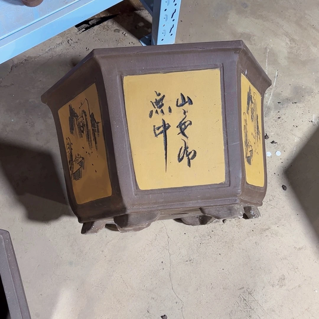 囗径60的新六方黄色2个，送奎面六方小号红色一个