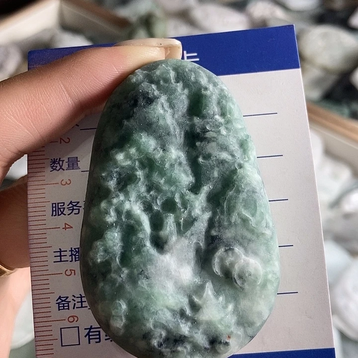 定制翡翠未镶嵌吊坠