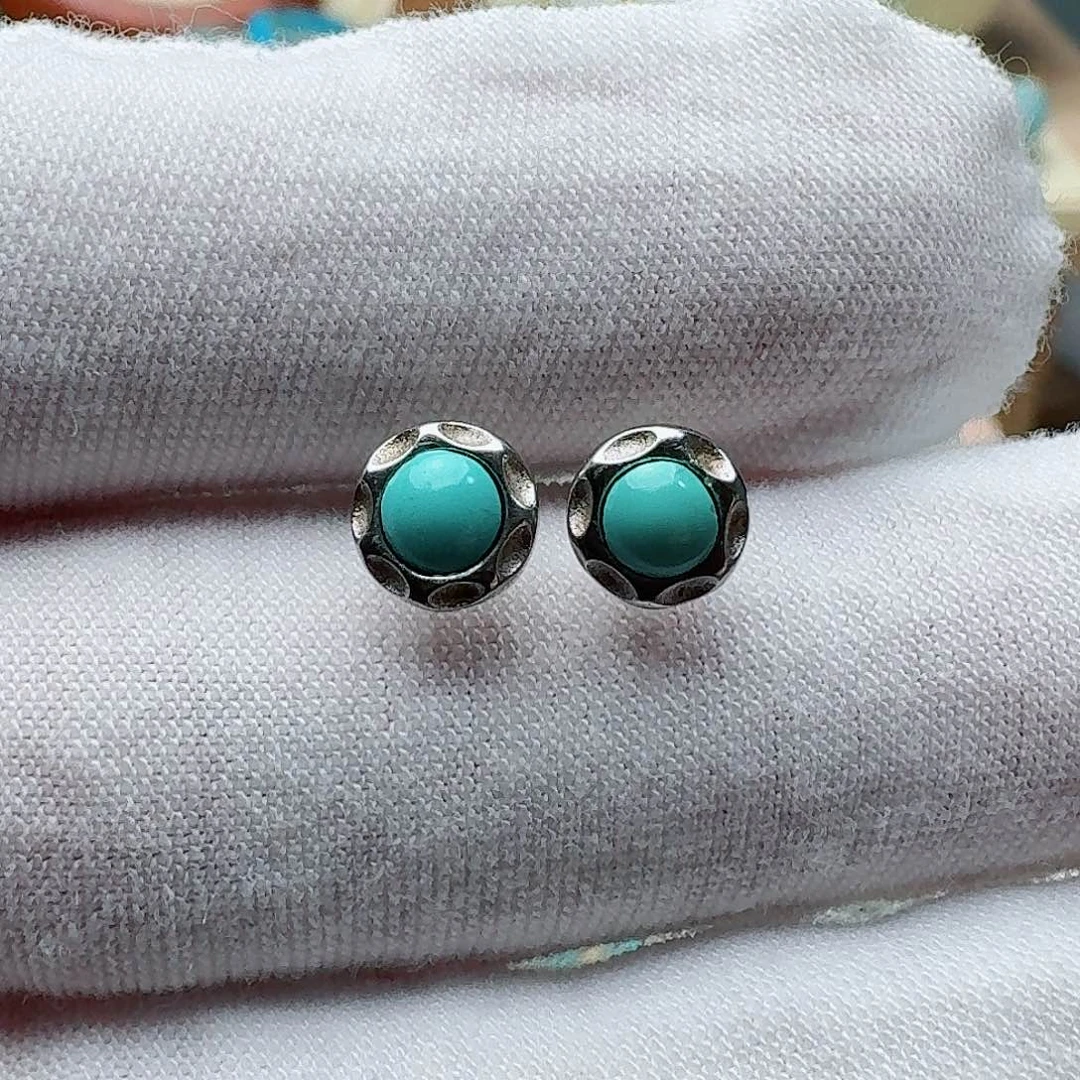 小****绿松石银S925镶嵌耳饰