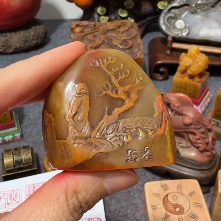王***军寿山石印石手工艺品摆件