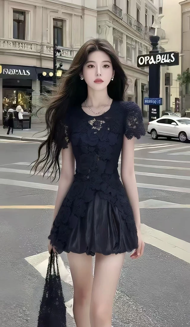 【现货】时尚黑色圆领蕾丝短袖收腰连衣裙女温柔风显瘦气质高级裙子