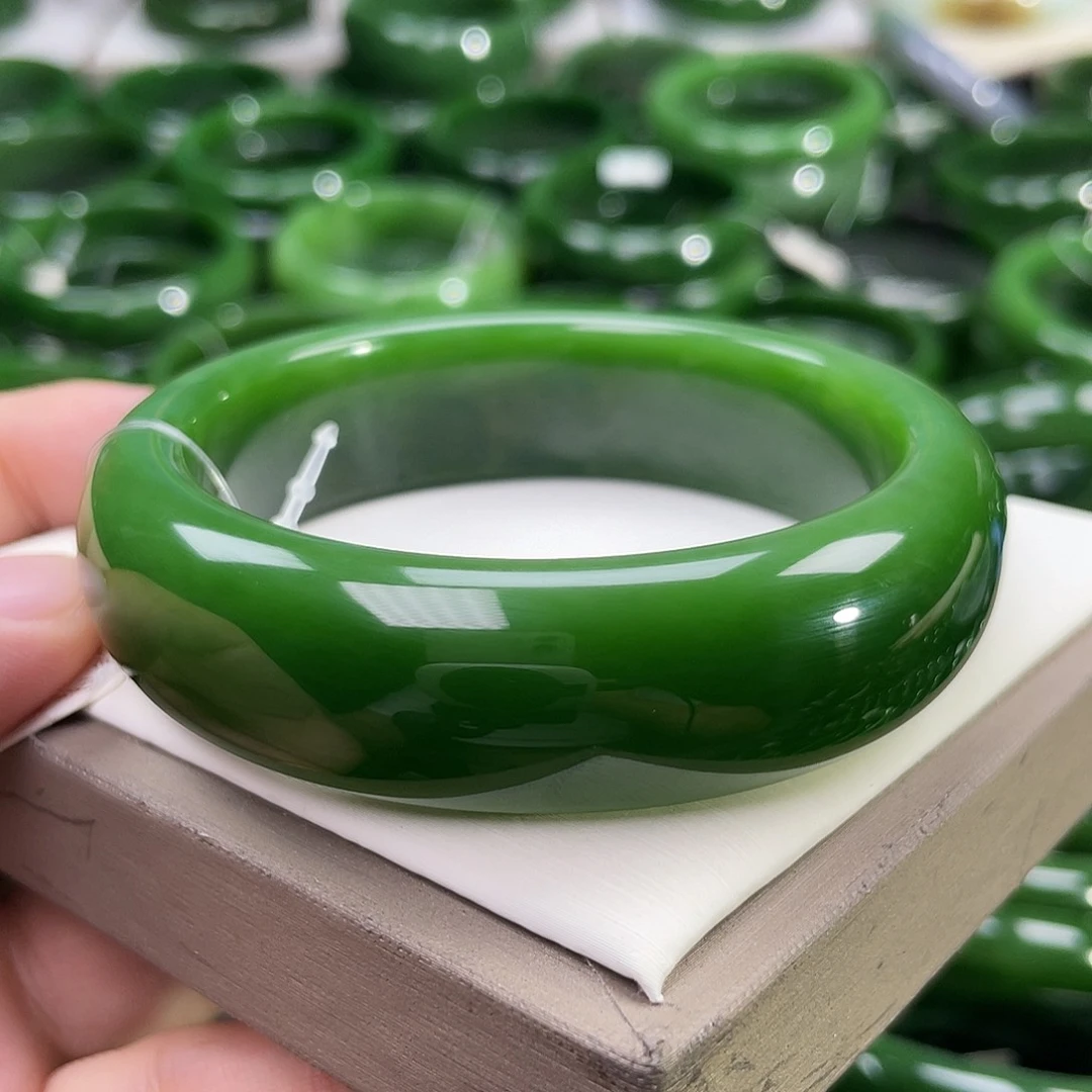 未镶嵌手镯和田玉（碧玉）