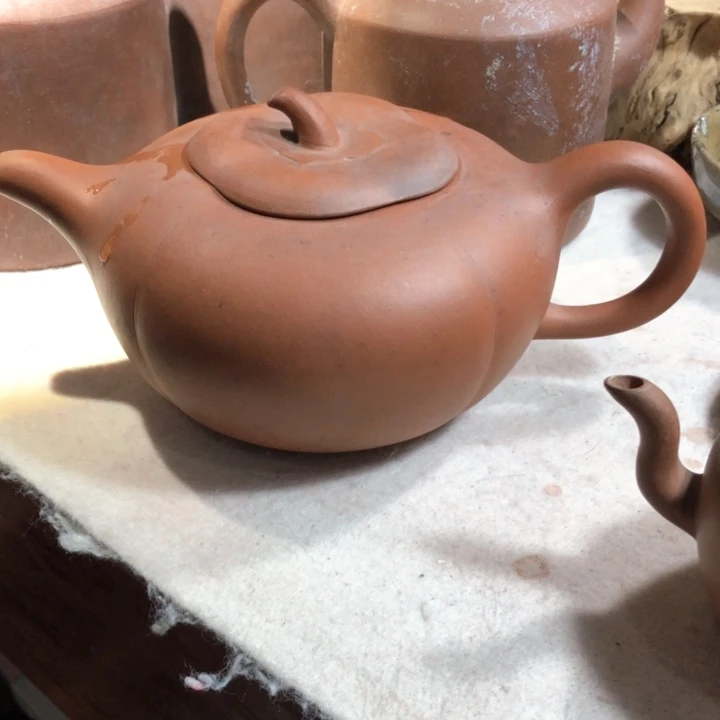 紫砂茶壶龙**雄宜兴紫砂壶厂壶、柿扁、盖有磕