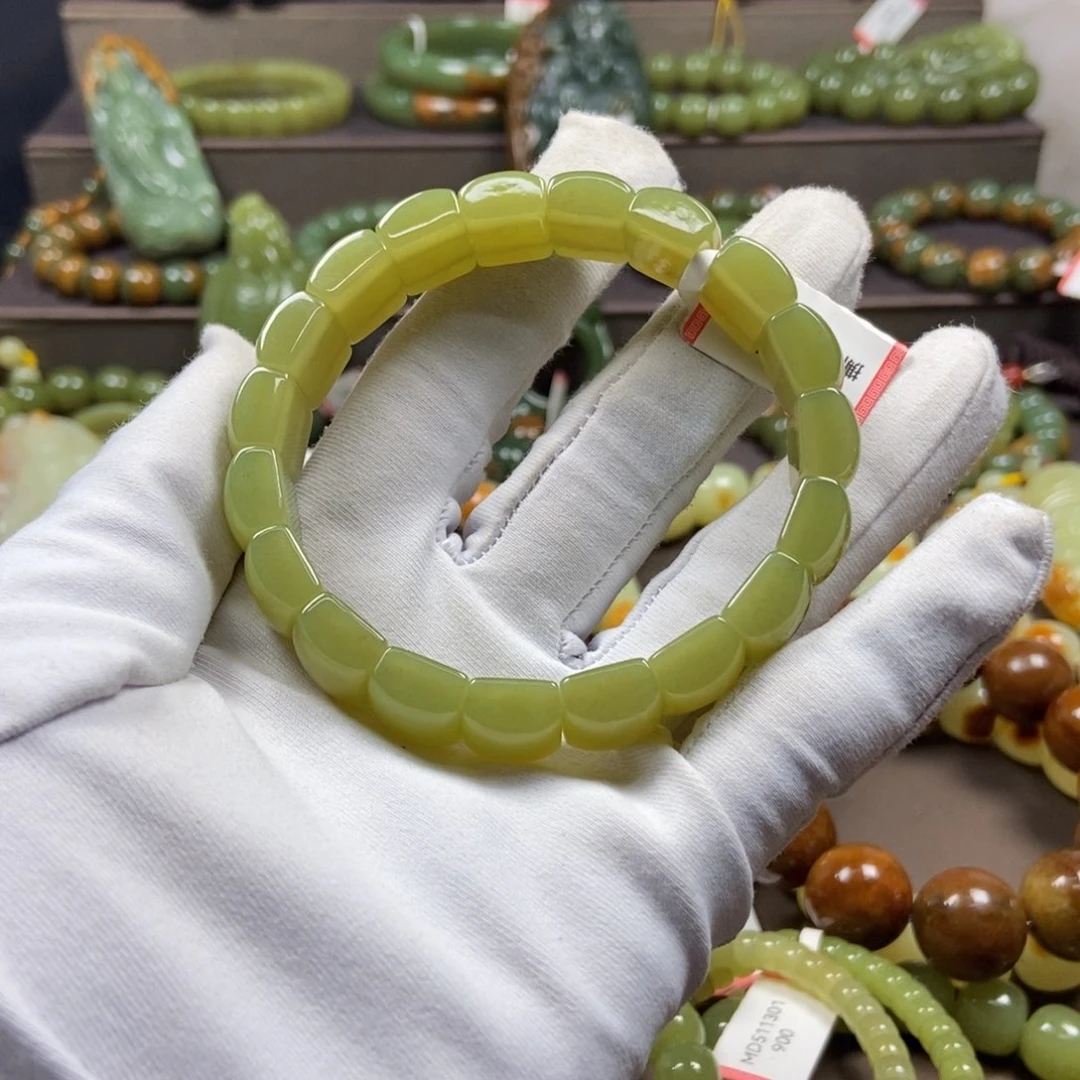 一***光手链未镶嵌透闪石质玉