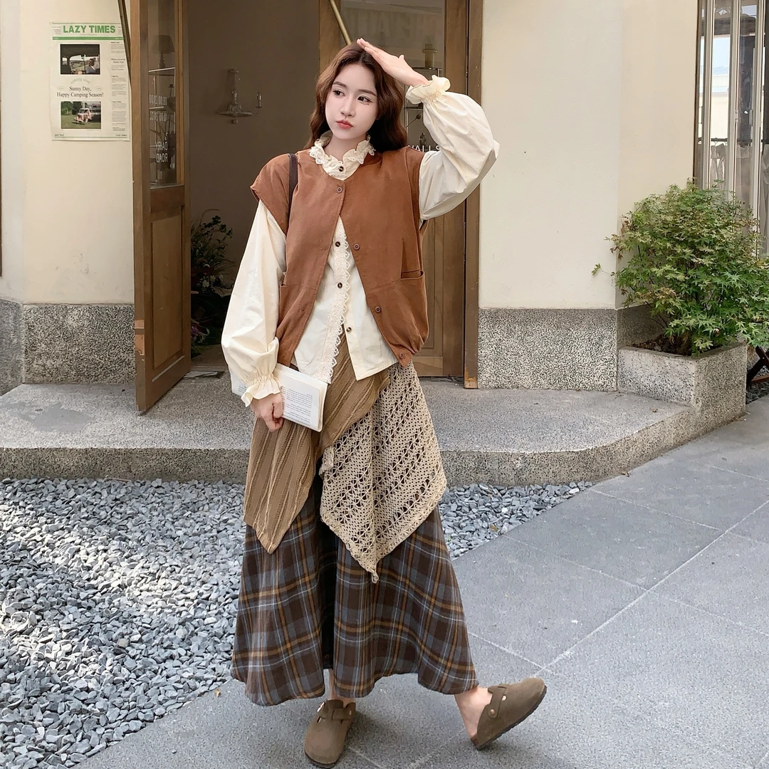 韩系早秋套装女设计感拼接格纹半身裙木耳边衬衫工装马甲三件套
