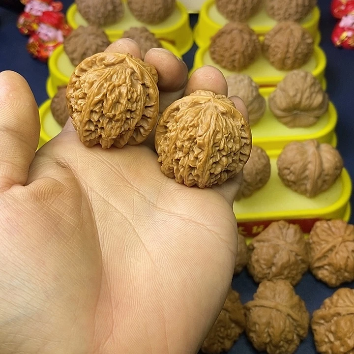 把件文玩核桃白狮子