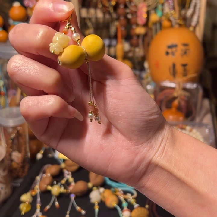 ?****©小葫芦草里金滴流节日限定