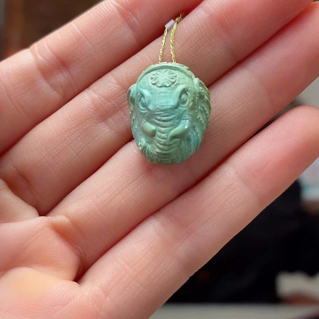 未镶嵌绿松石珠宝奇石