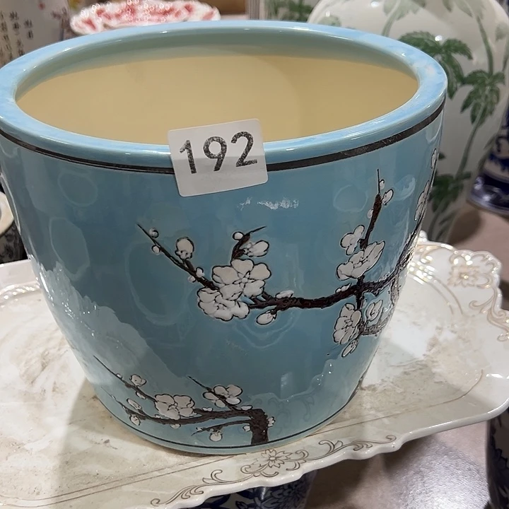 瓷片瑕。。。。。。。。。。。。？？