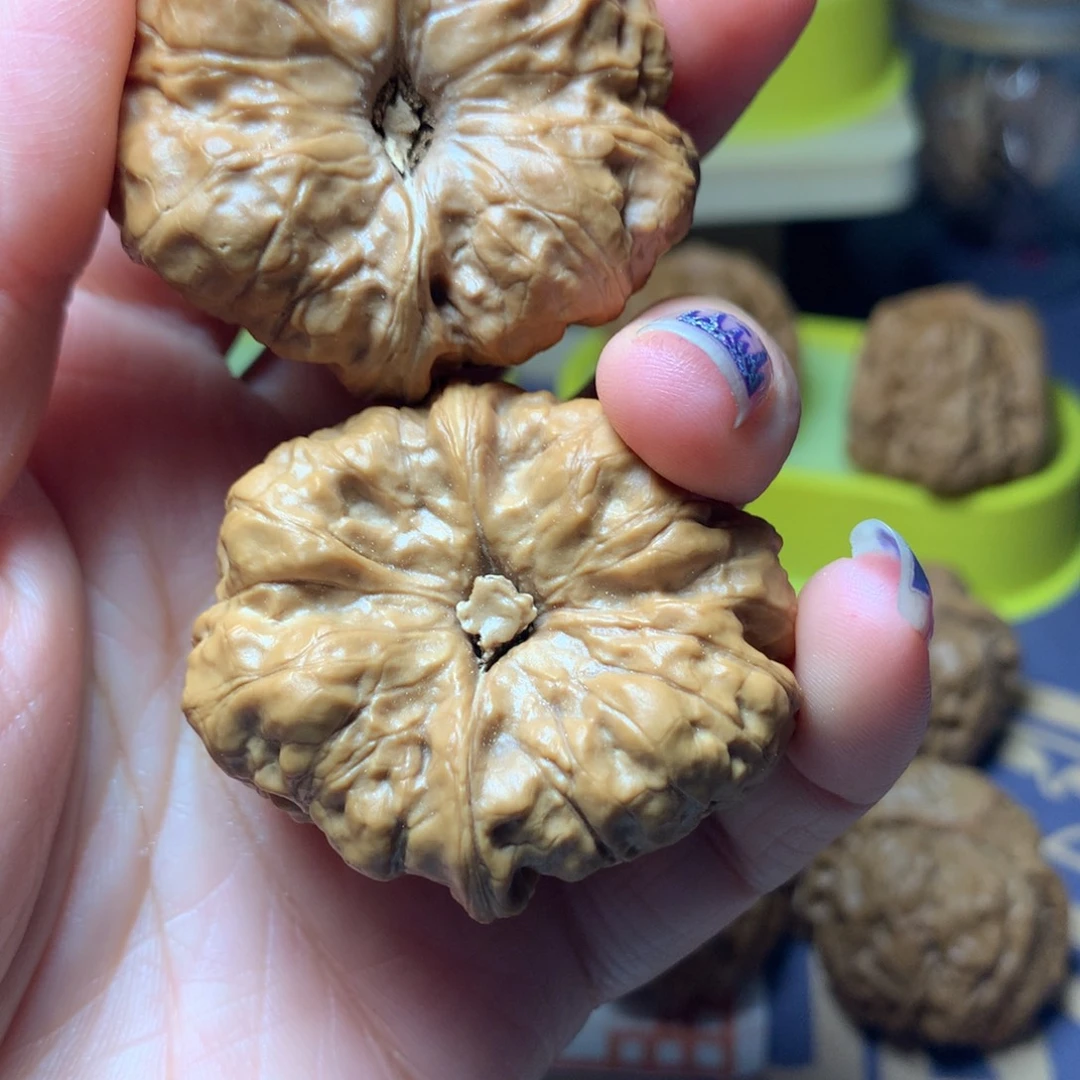 芊***逸吊坠文玩核桃蛤蟆头大