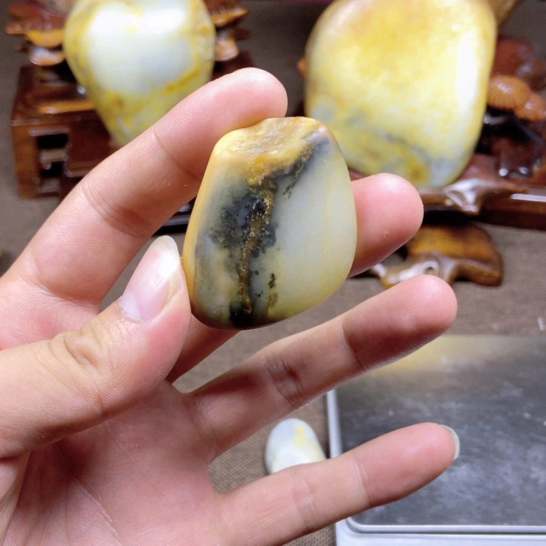 和田玉未镶嵌挂件